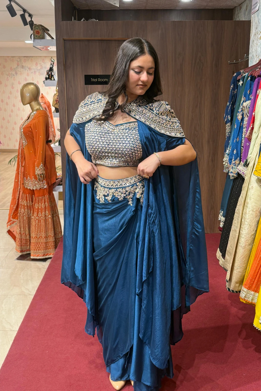 Crop Top skirt with cape long