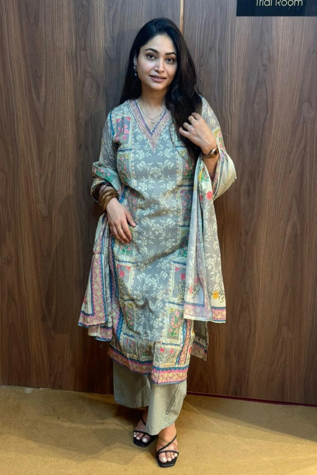 sequence embroidery kurti with pant with dupatta (3)